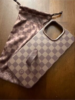 Loopy Case Brown Checkered Phone Case with Loop Grip